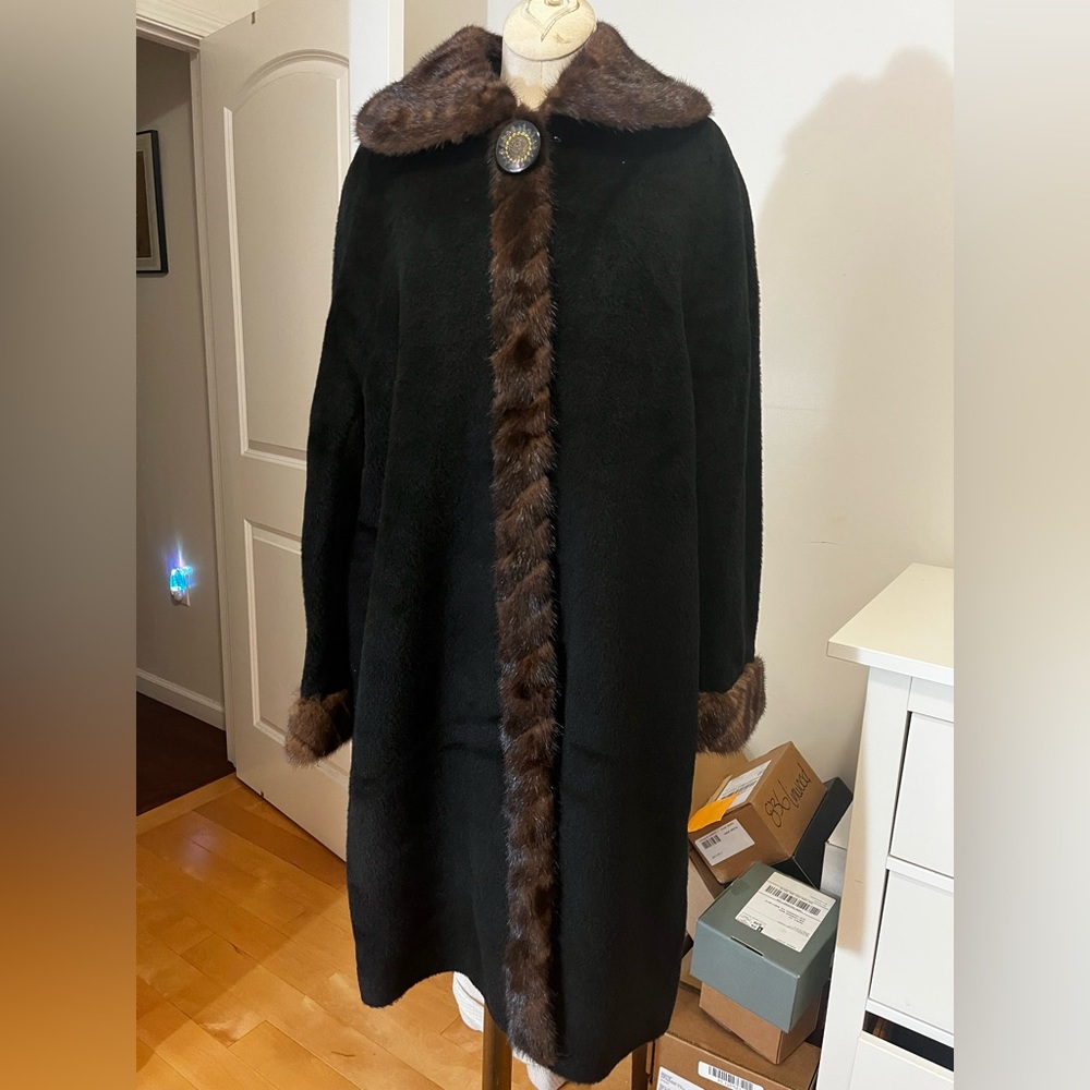 100%Wool with mink collar women coat